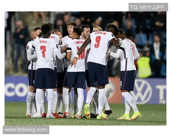 广州篮球队在世界杯积分榜中以54分稳居第一名展现强劲实力